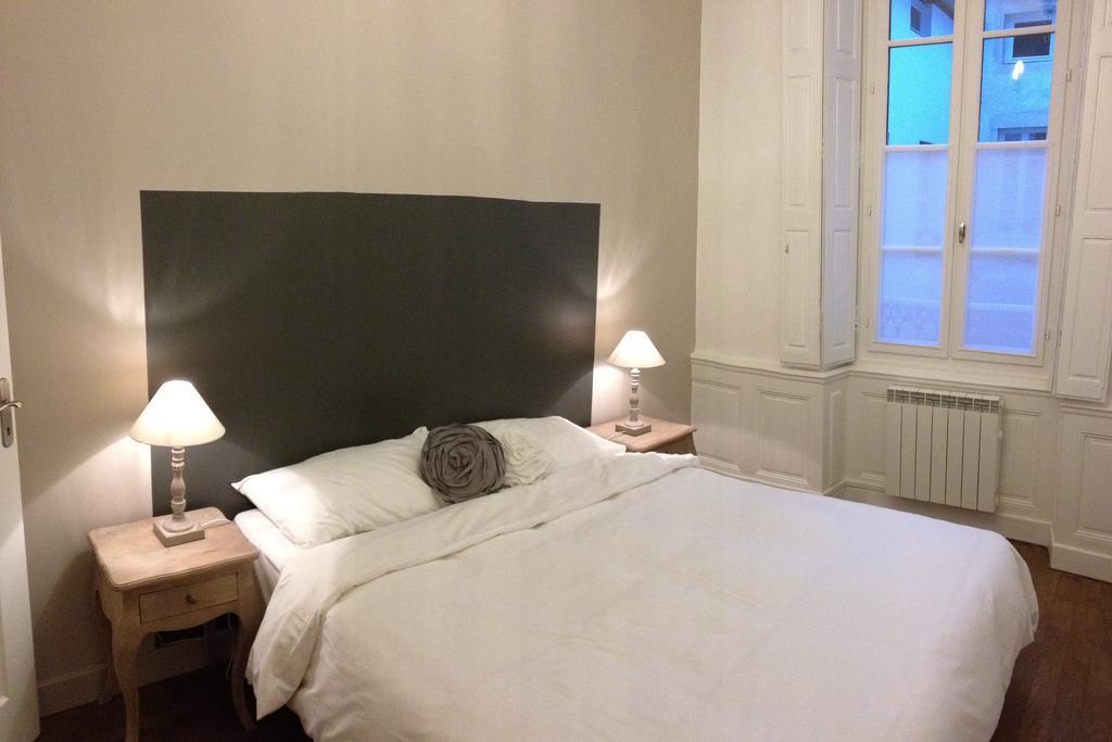 Pat & Co Beaune (Cote d'Or) Quarto foto